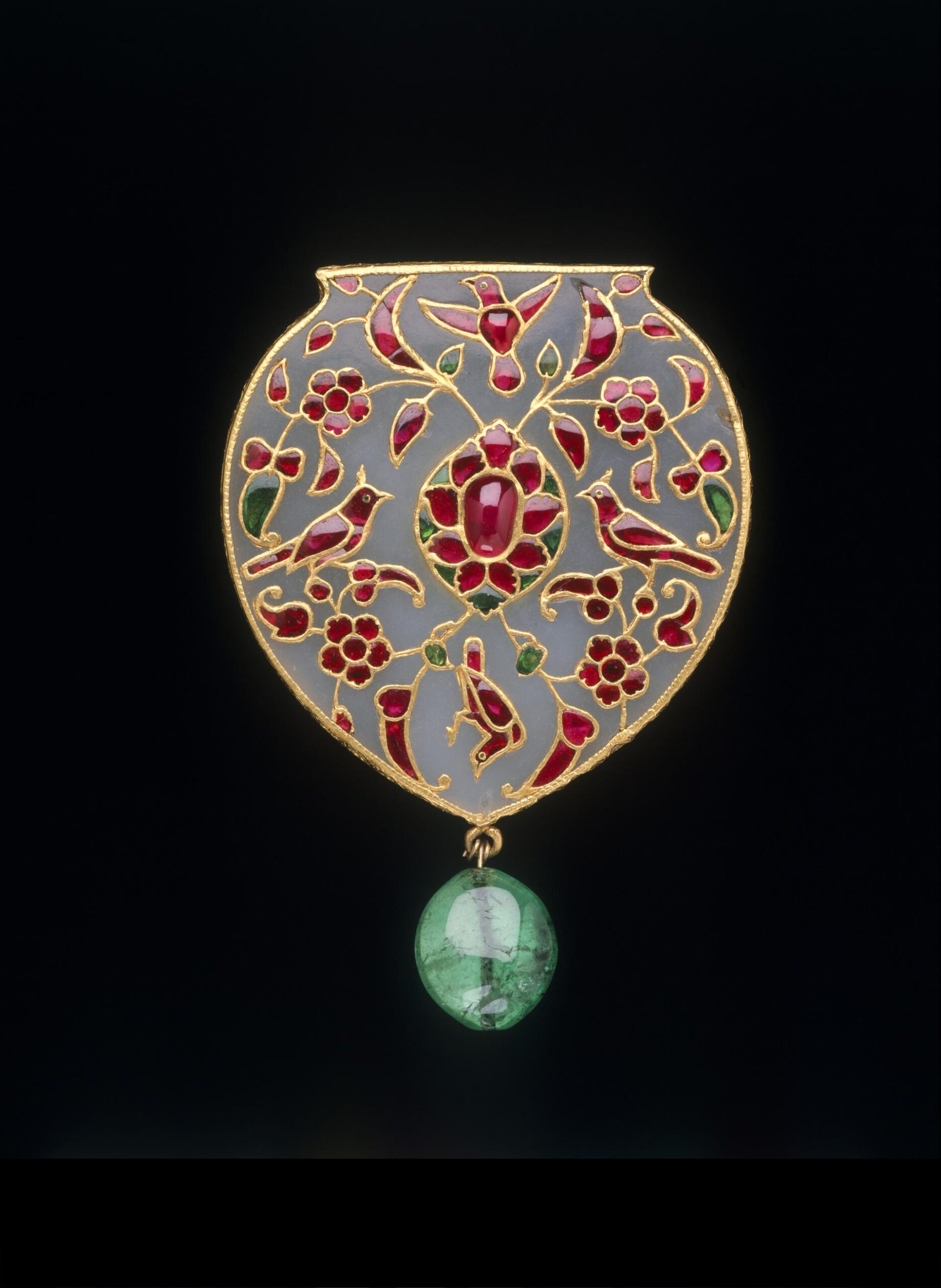 A pendant, c.1610–20, from the Mughal court workshops